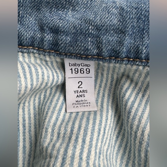 Gap Kids | 1969 Denim Jacket | Size 2T - Picture 2 of 3